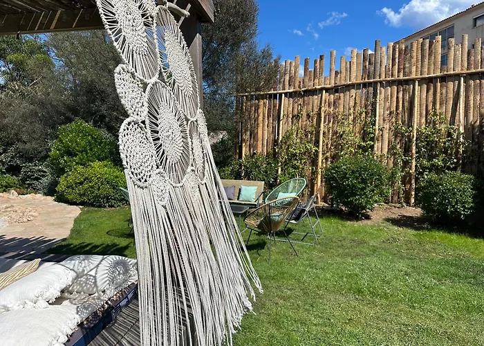 Luxueuse Villa, Hyper Centre Port De Vecchio 别墅 *